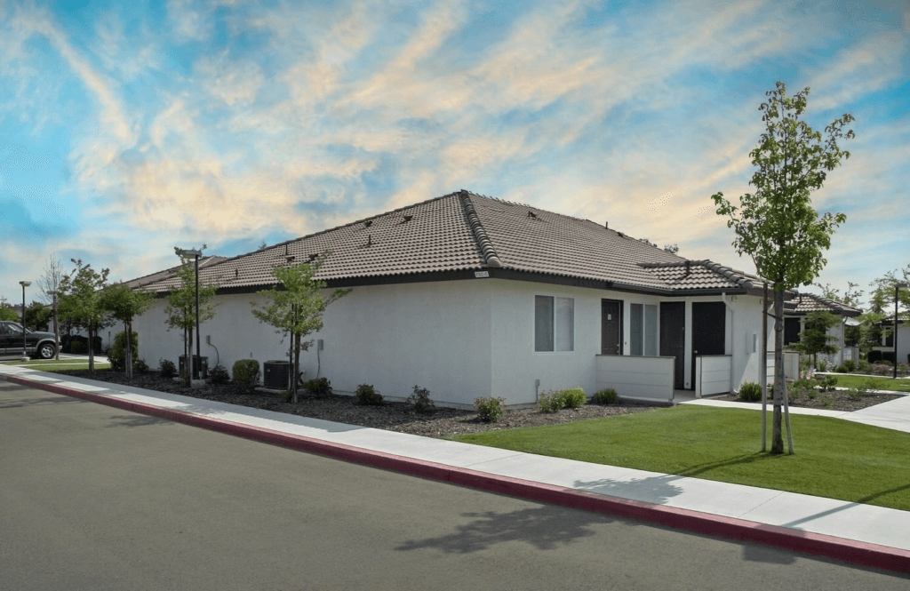 download (1)-fotor-2024060714910